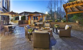 Patio Area - Staybridge Suites Columbia