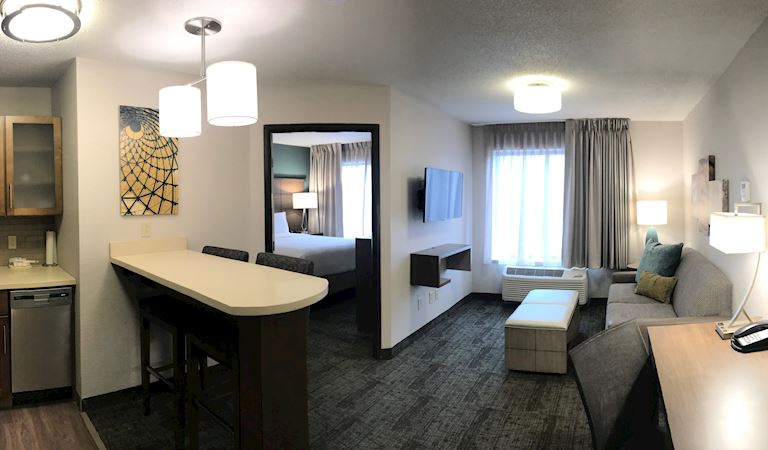 Staybridge Suites Columbia Hotel, Missouri 1 Bedroom Suite 1 Queen Bed Non-smoking